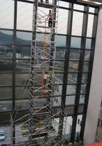 tower double scaffolding with step ladder.jpg