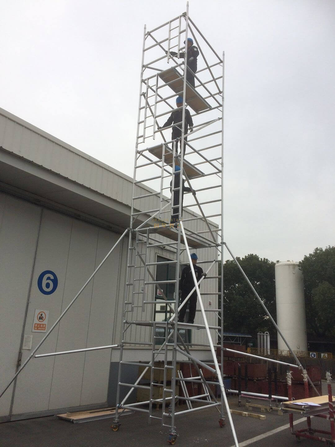 Construction Frame Double scaffolding with climbing ladder from China ...