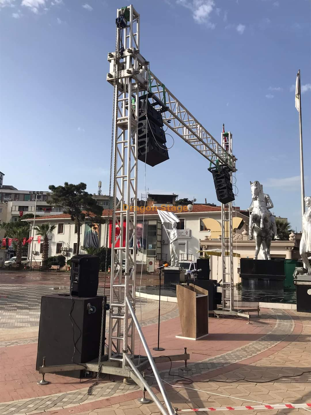 Aluminum LED Video Wall Support Truss LED Screen Display Truss 5x5m from China manufacturer