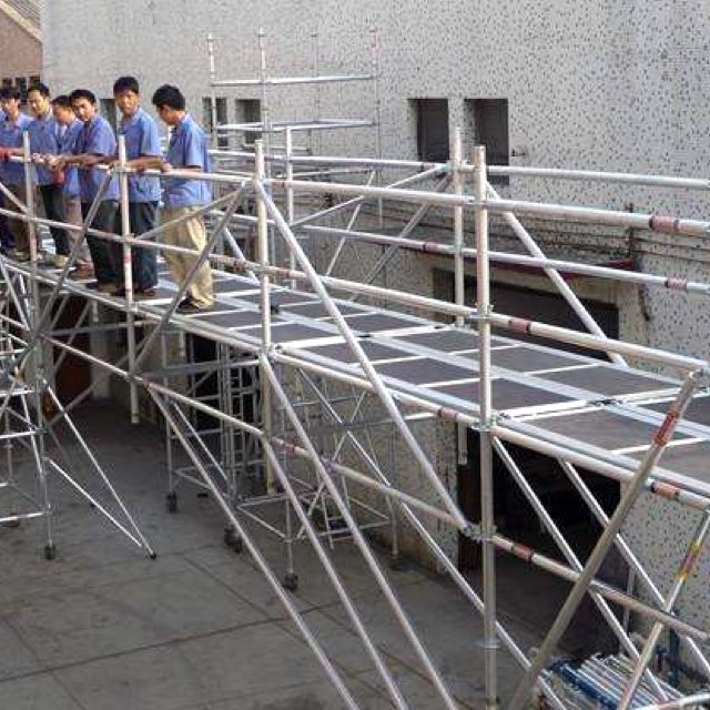 Mobile scaffold with long work platform